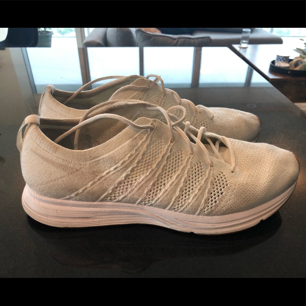 Nike Flyknit Trainer 10.5 AH8396-102